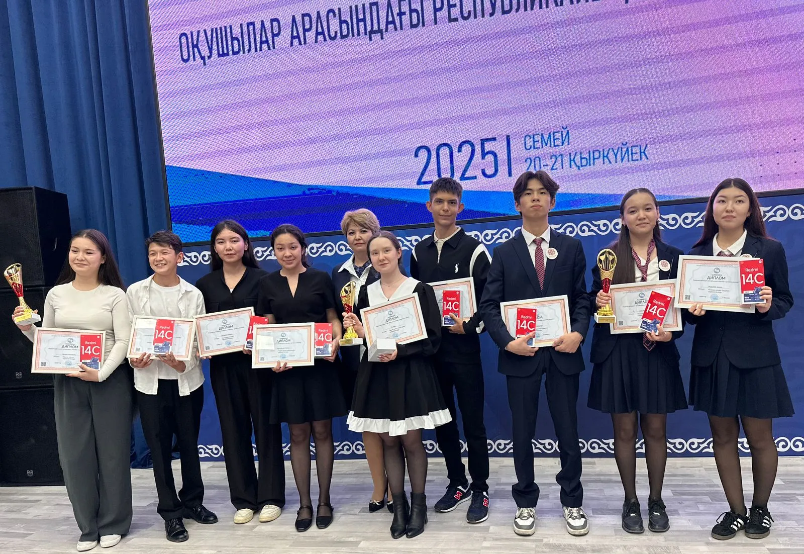 Оқушылар арасындағы республикалық пікірсайыс турнирі өткізілді